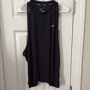 Nike Black Tank Top with Modern Style and Comfort